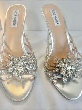 Steve Madden Silver Jeweled Strappy Slide Heels 4.5” clear heel NWT